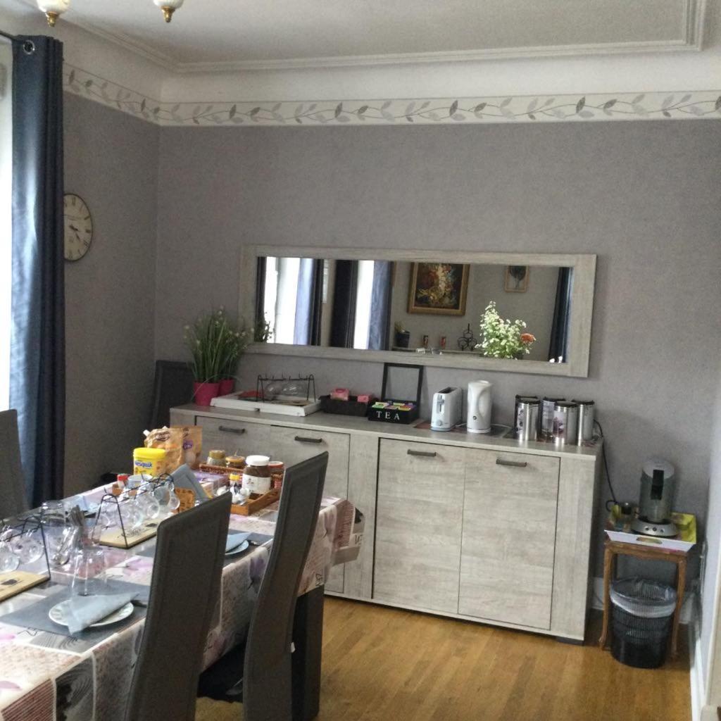 Couleur Framboise Appartement Longwy Buitenkant foto