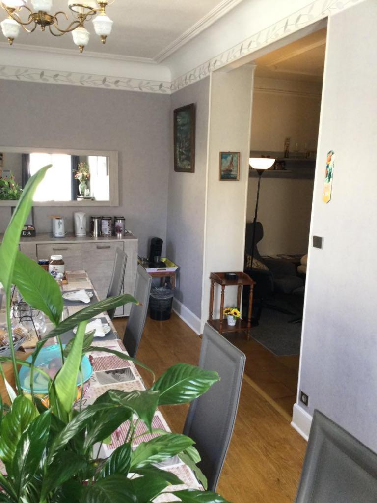 Couleur Framboise Appartement Longwy Buitenkant foto