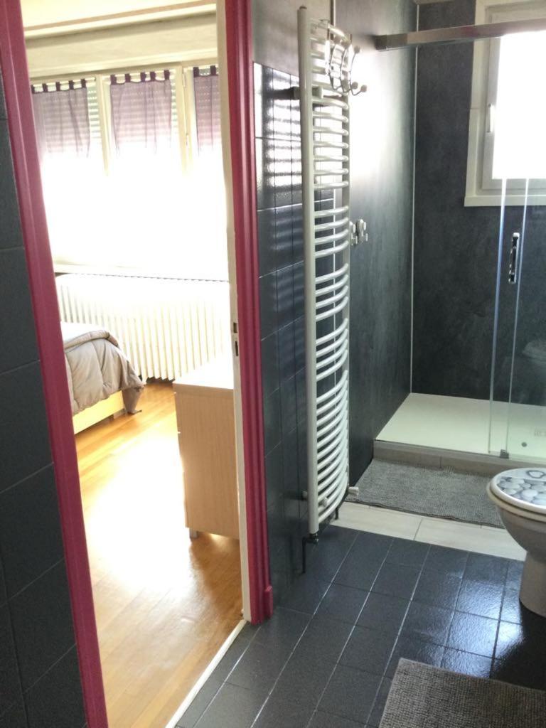 Couleur Framboise Appartement Longwy Buitenkant foto
