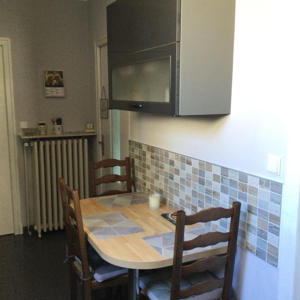 Couleur Framboise Appartement Longwy Buitenkant foto
