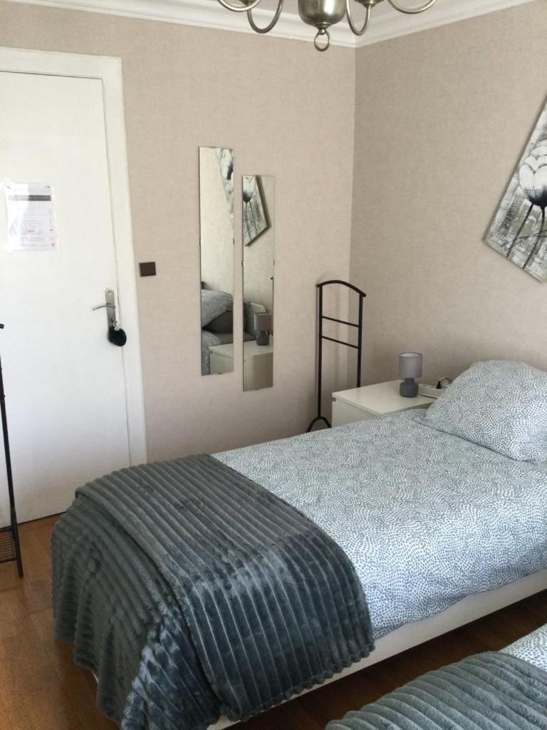 Couleur Framboise Appartement Longwy Buitenkant foto